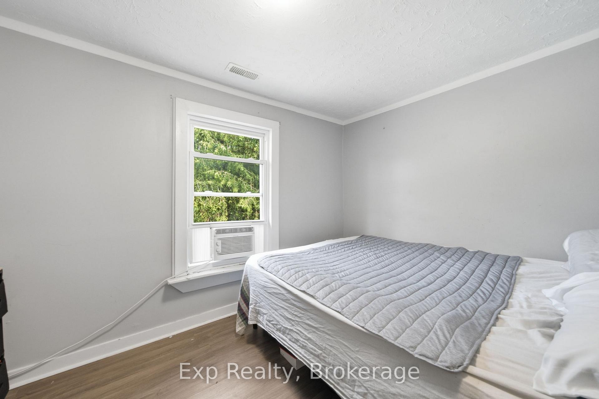 Photo 25 of 18 Charlotte Street, Belleville, Belleville Ward — HOMEH