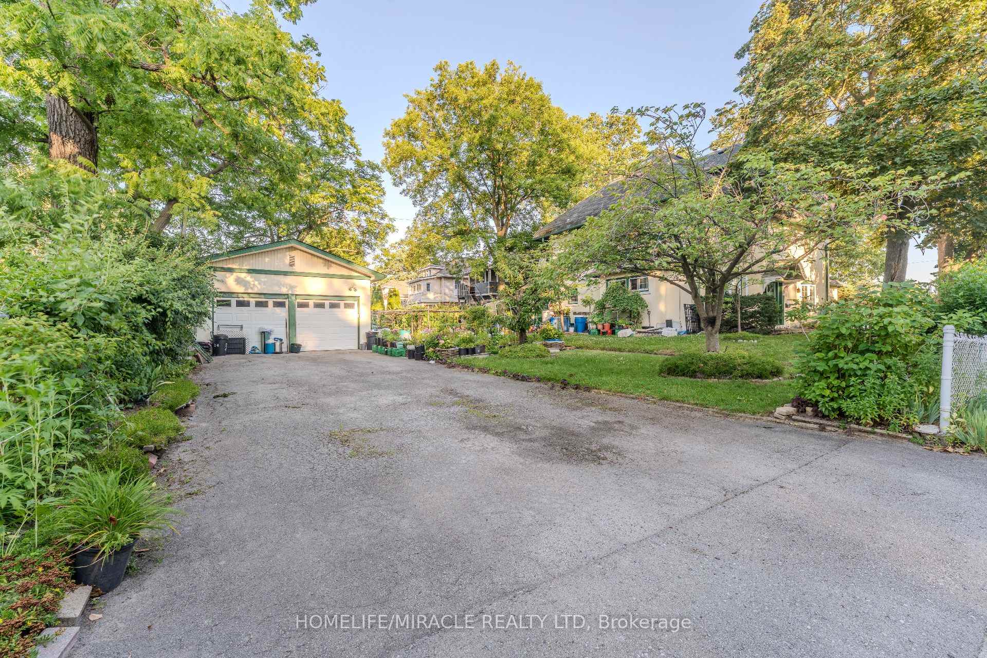 Photo 5 of 5214 Third Avenue, Niagara Falls, Cherrywood — HOMEH