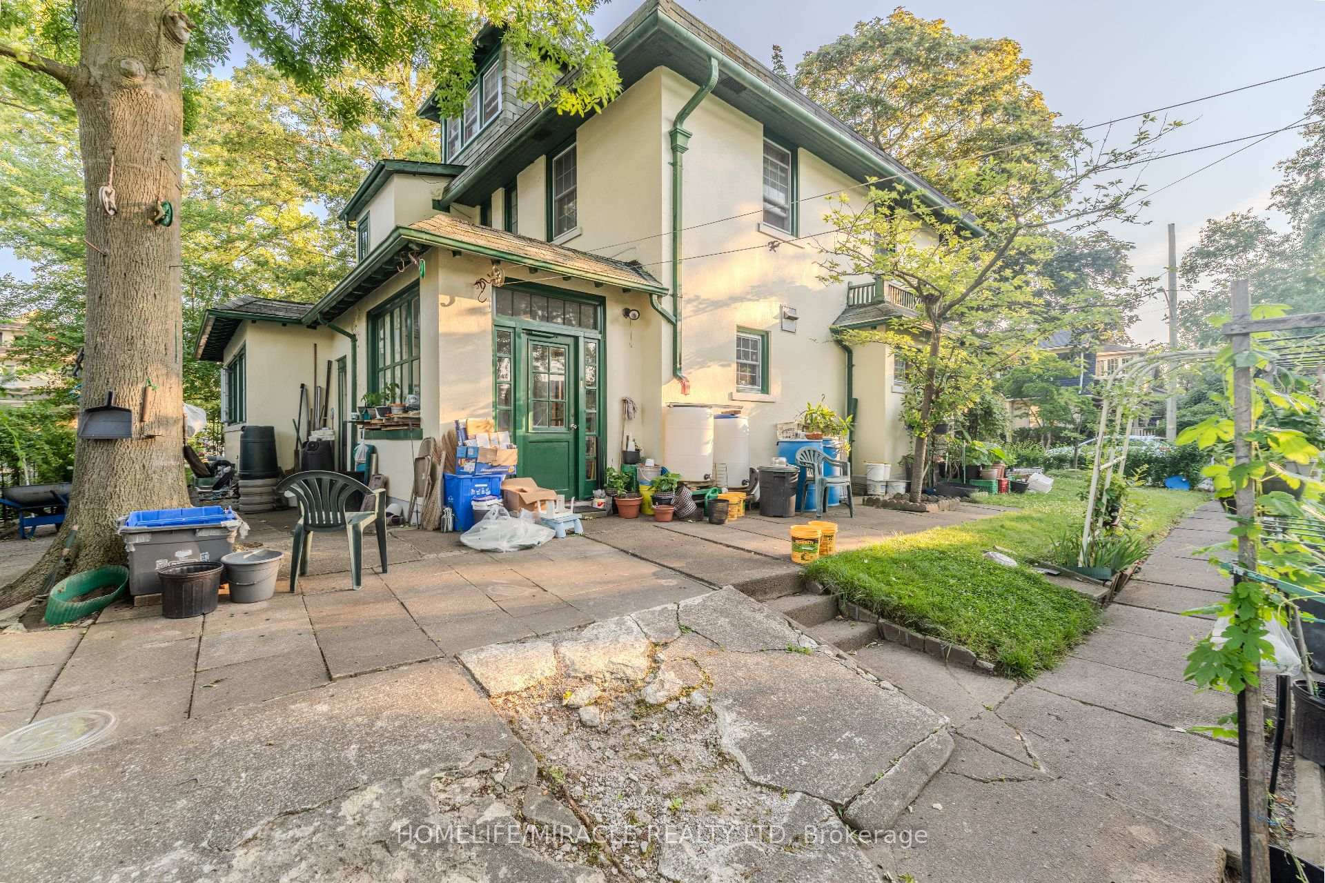 Photo 7 of 5214 Third Avenue, Niagara Falls, Cherrywood — HOMEH