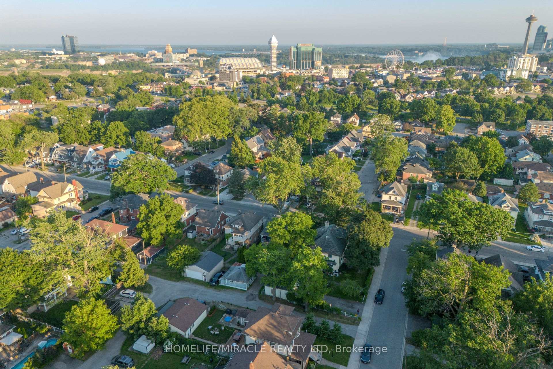 Photo 15 of 5214 Third Avenue, Niagara Falls, Cherrywood — HOMEH