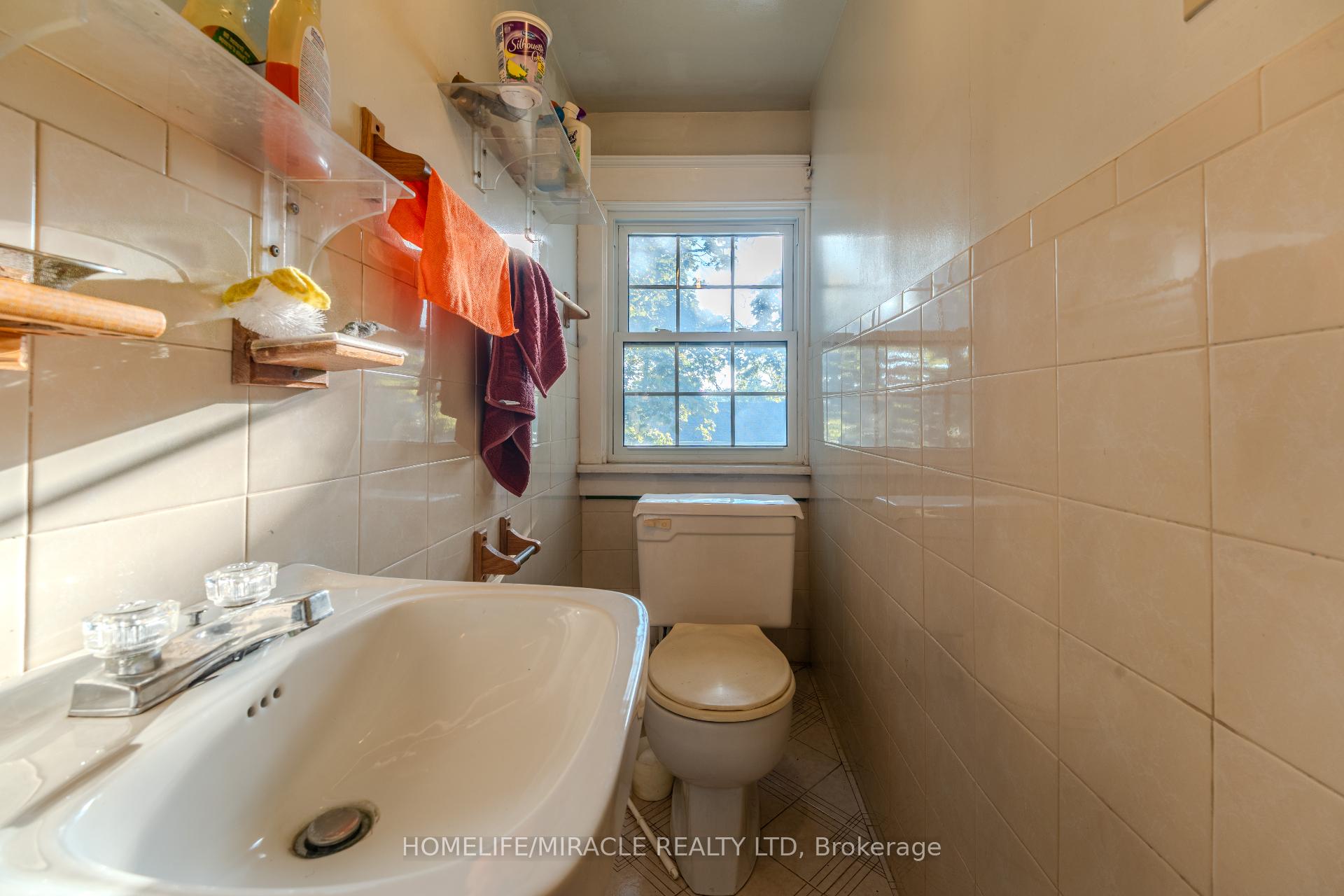Photo 20 of 5214 Third Avenue, Niagara Falls, Cherrywood — HOMEH