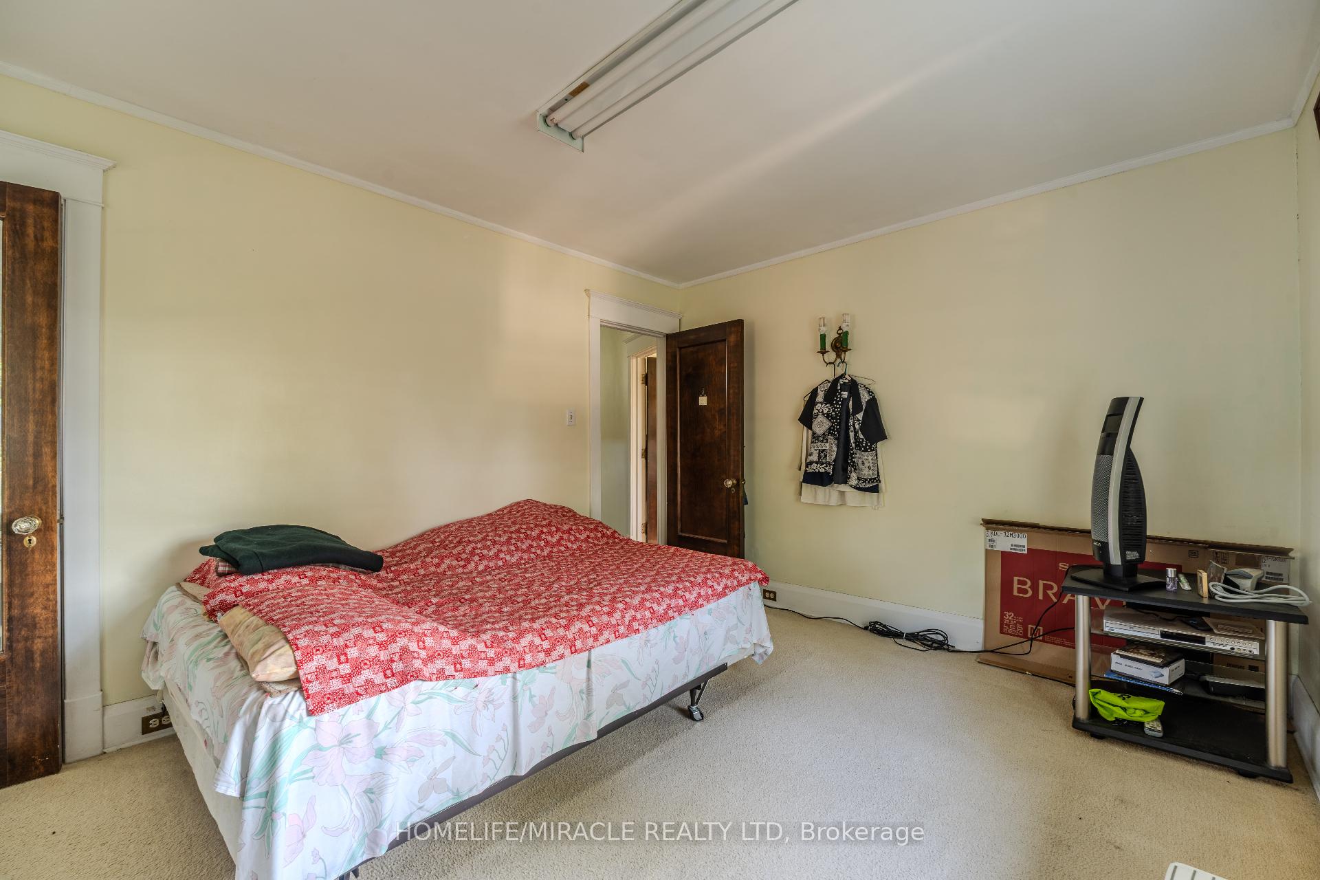 Photo 27 of 5214 Third Avenue, Niagara Falls, Cherrywood — HOMEH