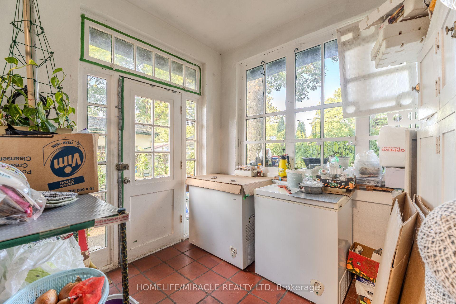Photo 38 of 5214 Third Avenue, Niagara Falls, Cherrywood — HOMEH