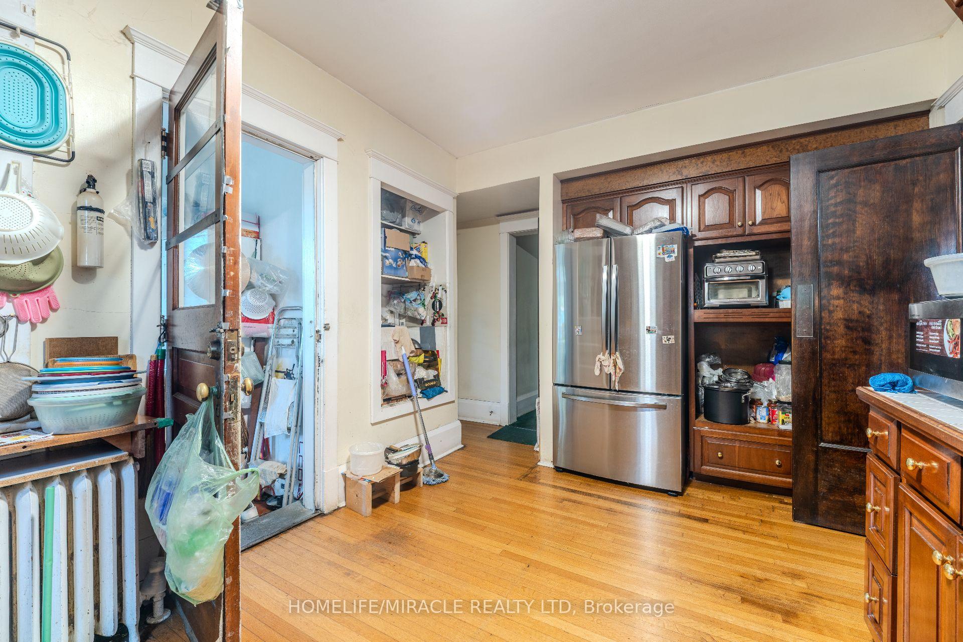 Photo 39 of 5214 Third Avenue, Niagara Falls, Cherrywood — HOMEH