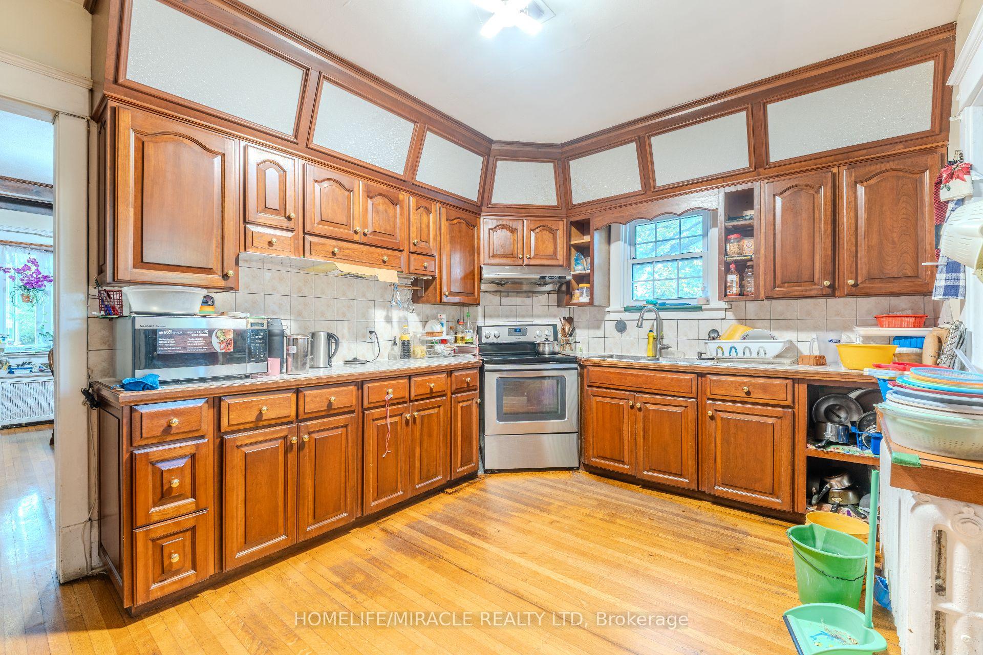 Photo 41 of 5214 Third Avenue, Niagara Falls, Cherrywood — HOMEH