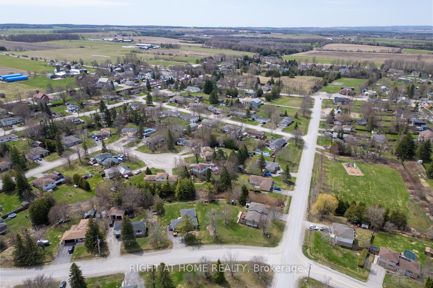 Photo 40 of 17 Crestview Avenue, Scugog, Blackstock — HOMEH