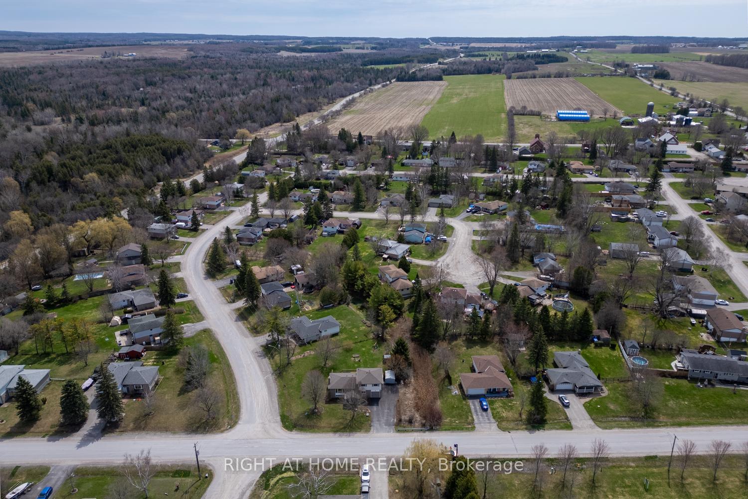 Photo 43 of 17 Crestview Avenue, Scugog, Blackstock — HOMEH