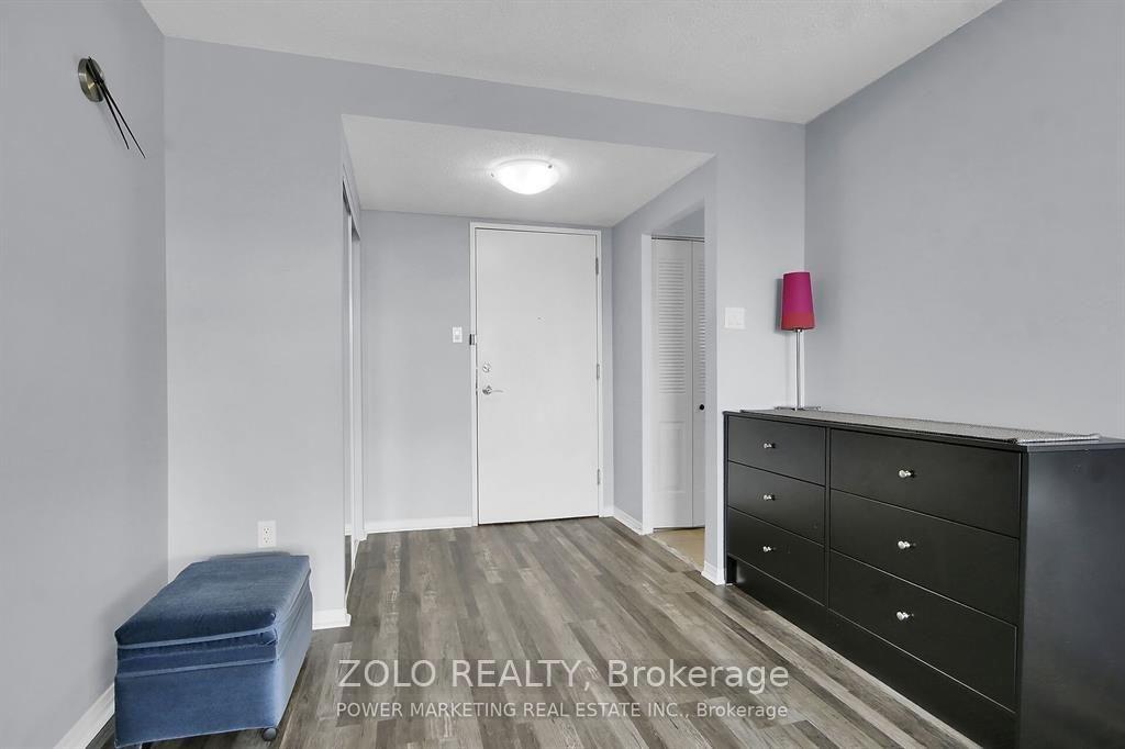 Photo 12 of Unit 1206, 2759 Carousel Crescent, Ottawa, Emerald Woods/Sawmill Creek — HOMEH
