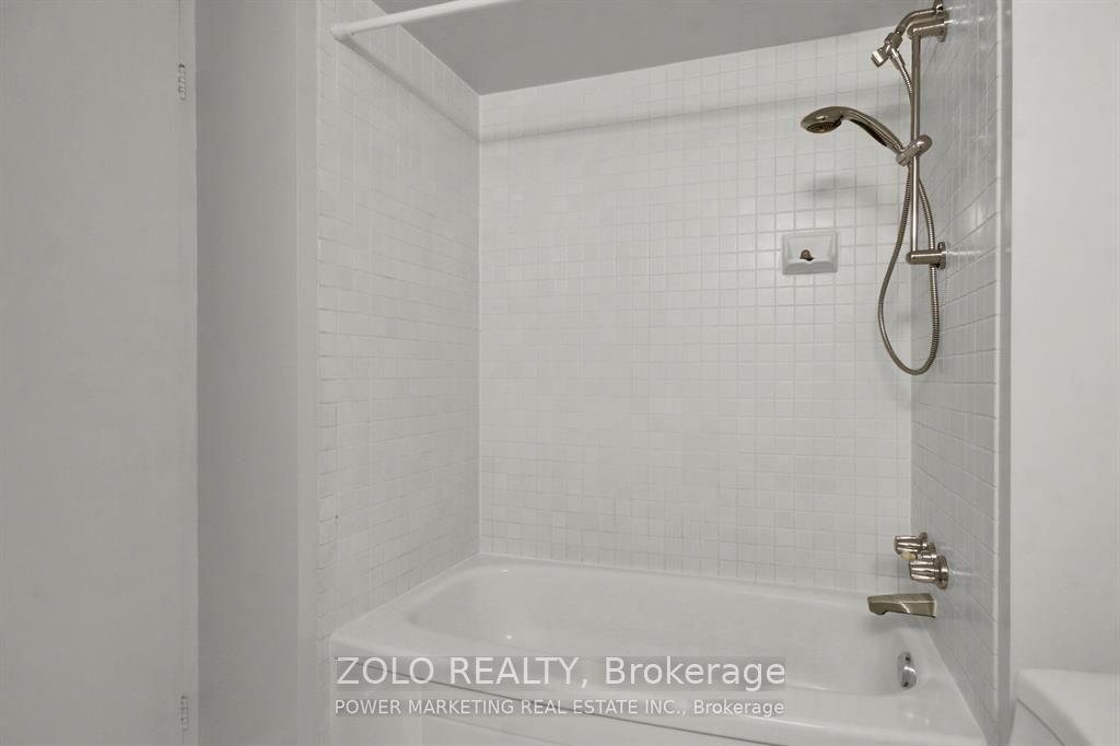 Photo 21 of Unit 1206, 2759 Carousel Crescent, Ottawa, Emerald Woods/Sawmill Creek — HOMEH