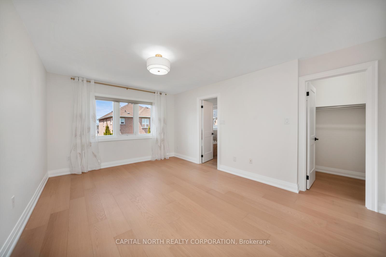 Photo 22 of 231 Venice Gate Drive, Vaughan, Vellore Village — HOMEH