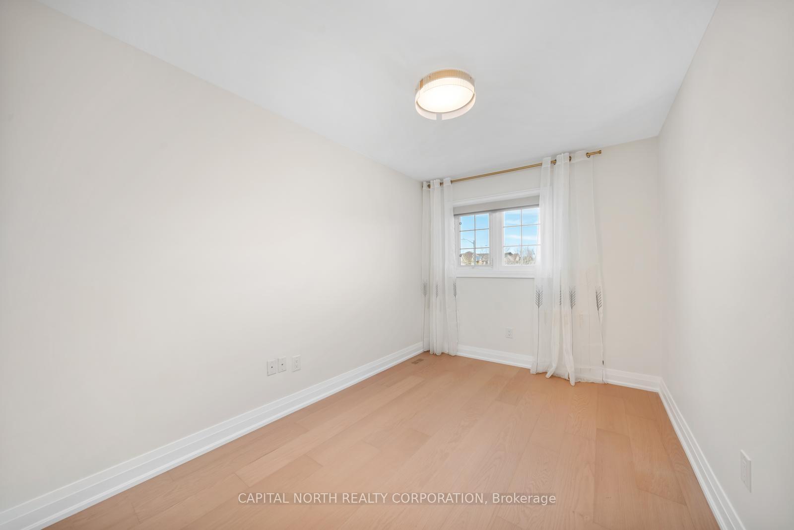 Photo 29 of 231 Venice Gate Drive, Vaughan, Vellore Village — HOMEH