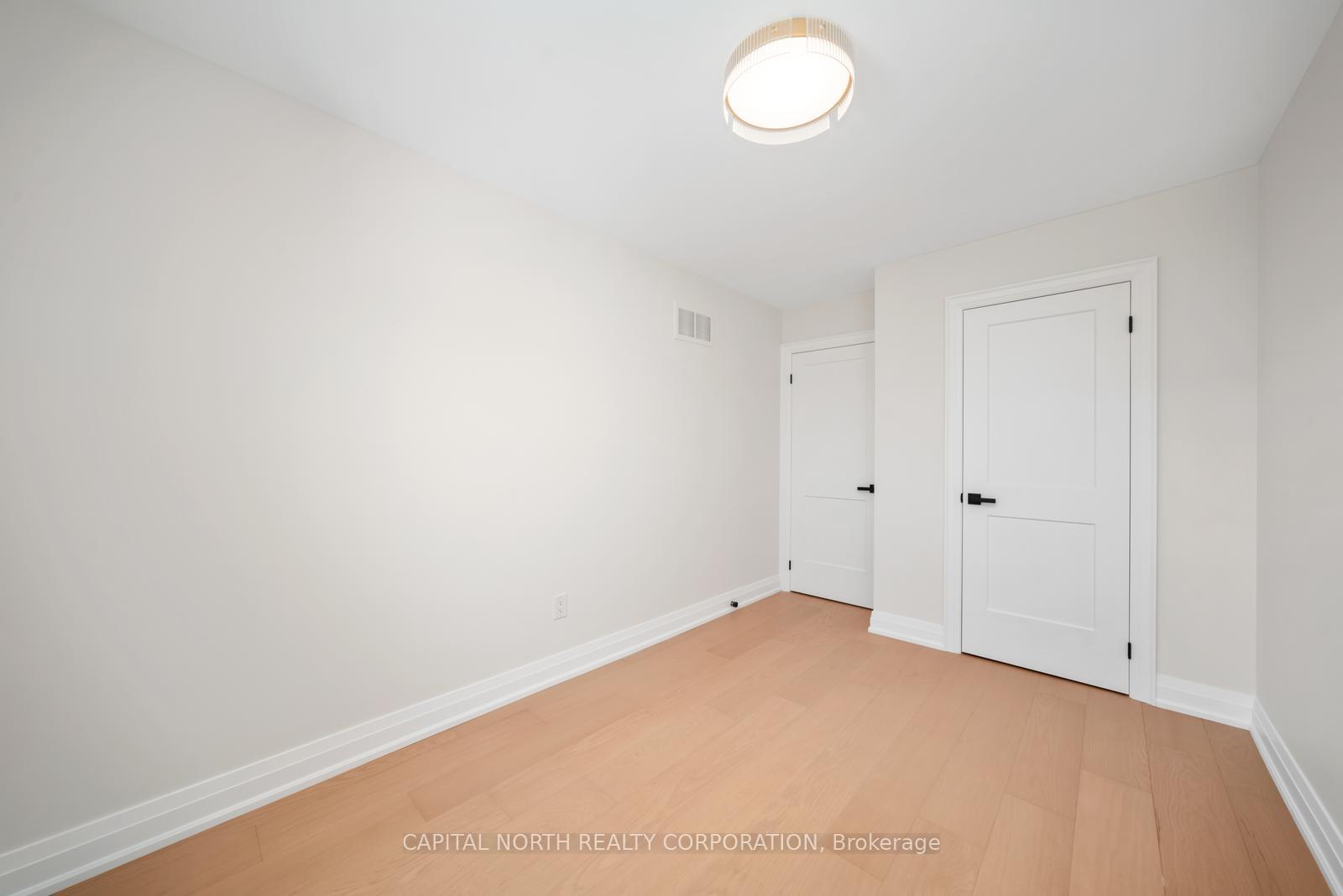 Photo 30 of 231 Venice Gate Drive, Vaughan, Vellore Village — HOMEH