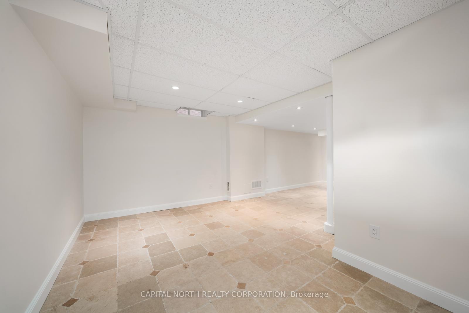 Photo 35 of 231 Venice Gate Drive, Vaughan, Vellore Village — HOMEH