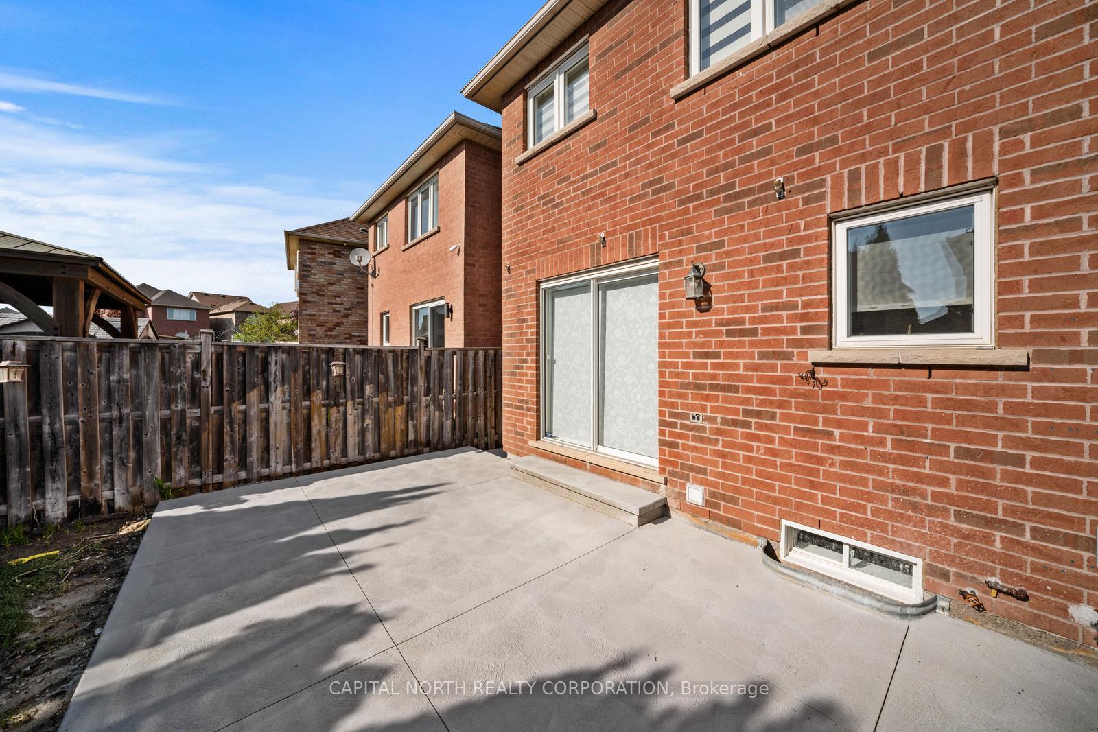 Photo 37 of 231 Venice Gate Drive, Vaughan, Vellore Village — HOMEH