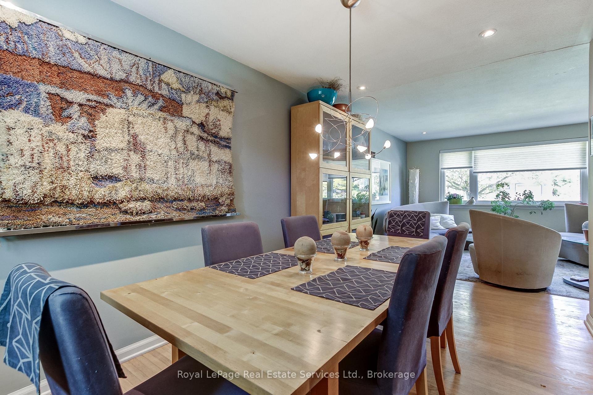 Photo 9 of 556 Trafford Crescent, Oakville, West — HOMEH