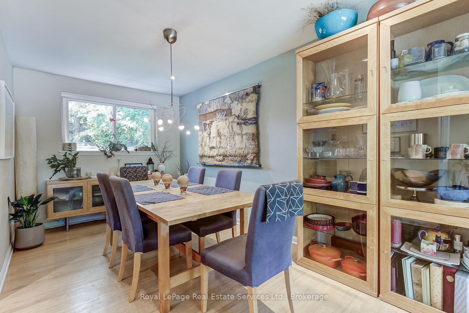 Photo 10 of 556 Trafford Crescent, Oakville, West — HOMEH