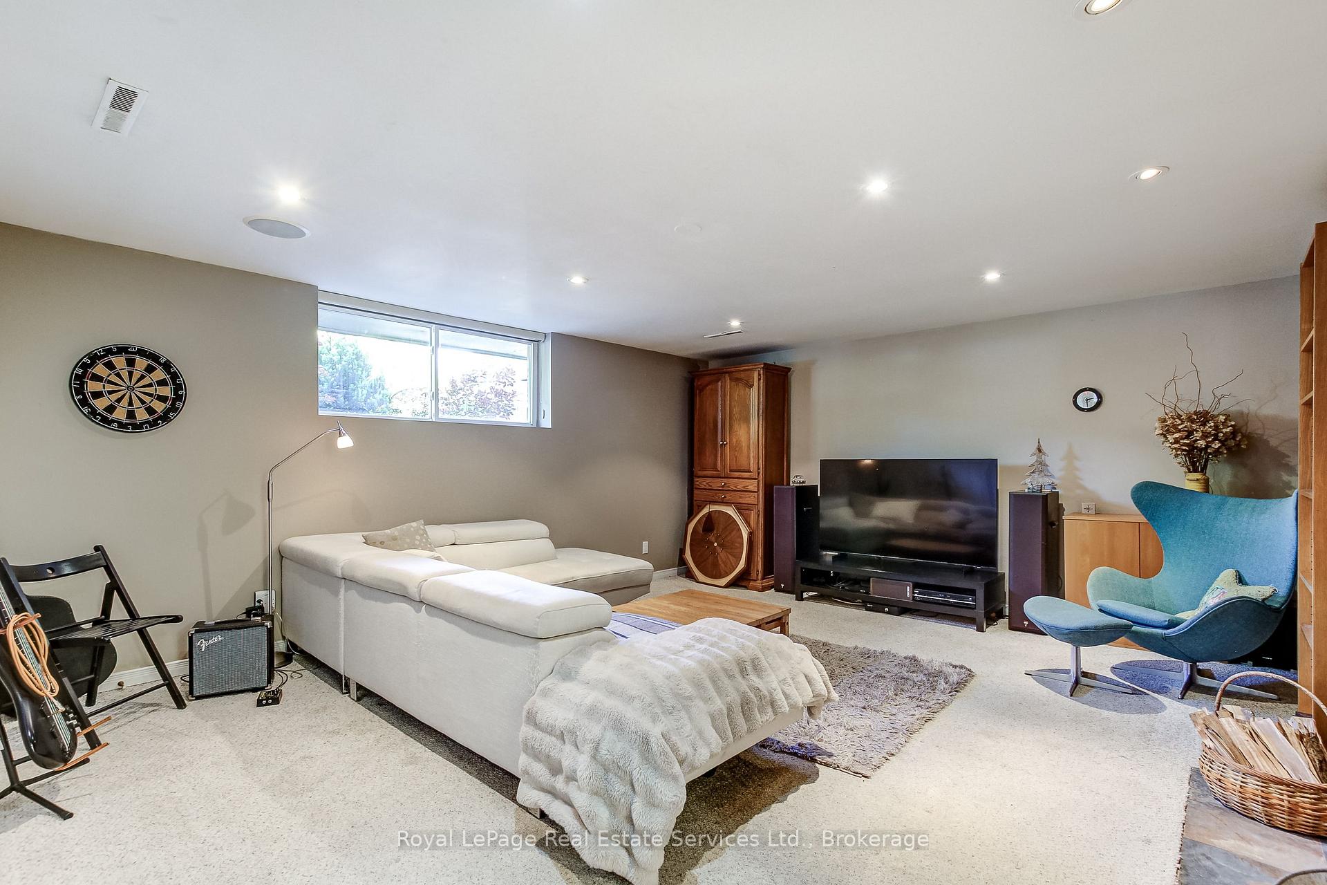 Photo 29 of 556 Trafford Crescent, Oakville, West — HOMEH