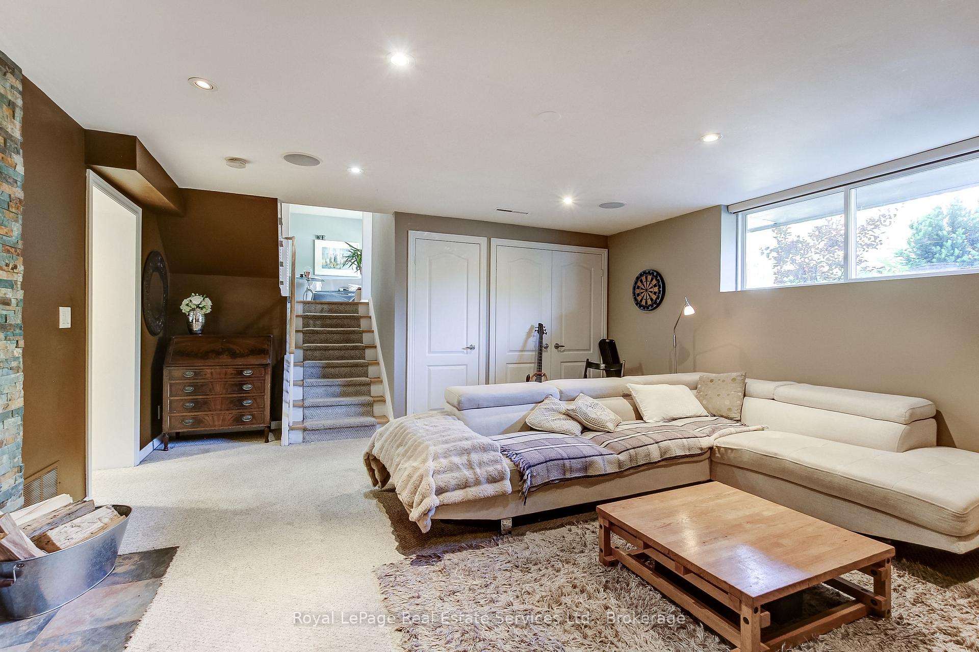 Photo 31 of 556 Trafford Crescent, Oakville, West — HOMEH