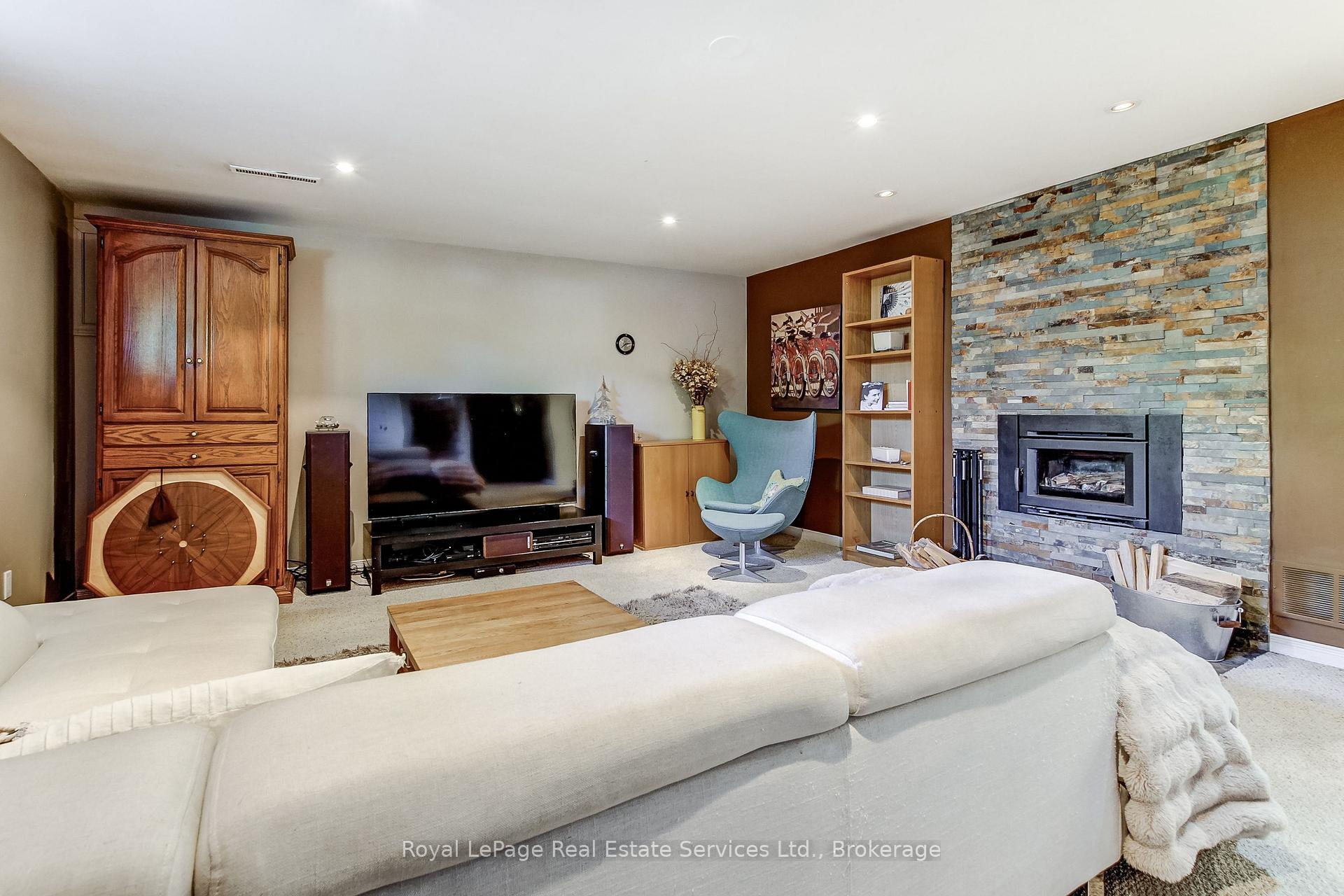 Photo 32 of 556 Trafford Crescent, Oakville, West — HOMEH
