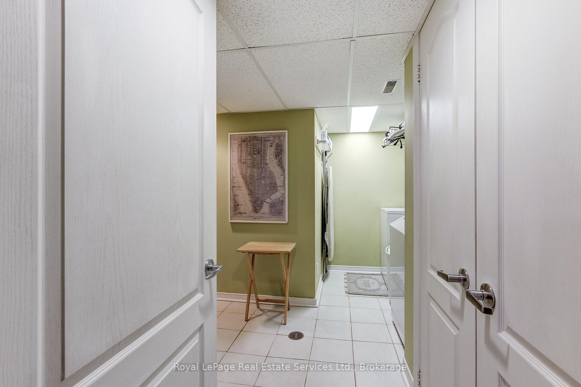 Photo 35 of 556 Trafford Crescent, Oakville, West — HOMEH