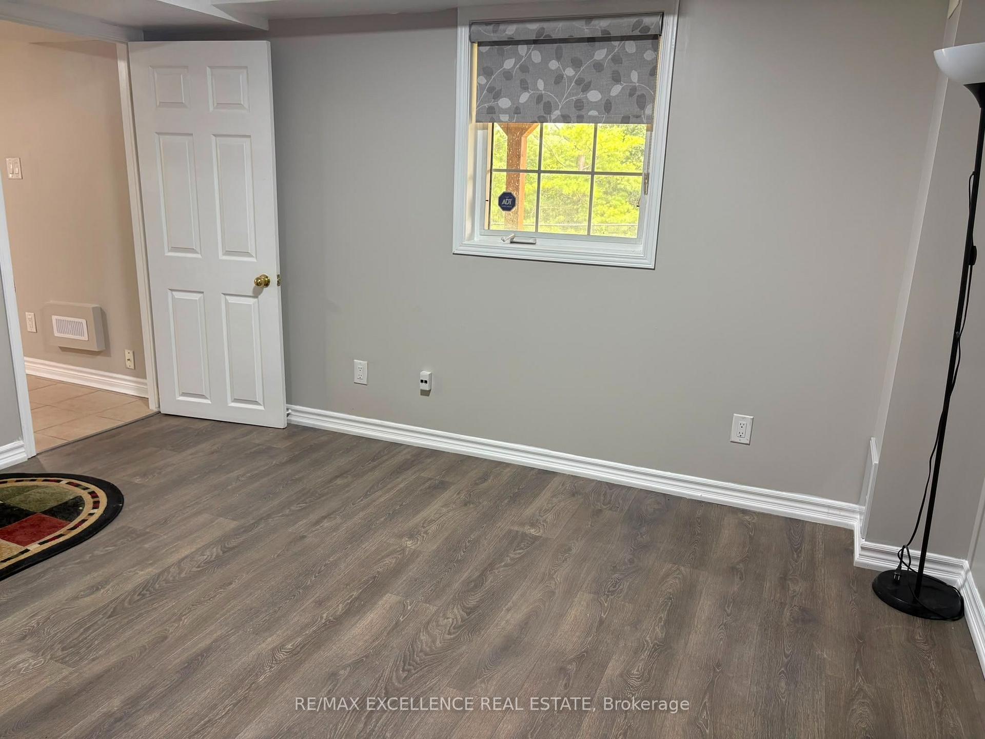 Photo 8 of Unit Basement, 38 Dells Crescent, Brampton, Fletcher's Meadow — HOMEH