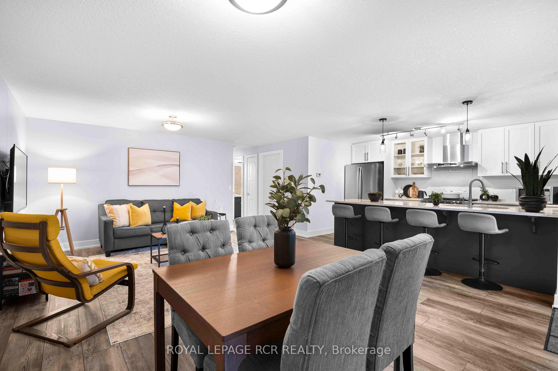 Photo 16 of Unit 102, 17 Centre Street, Orangeville — HOMEH