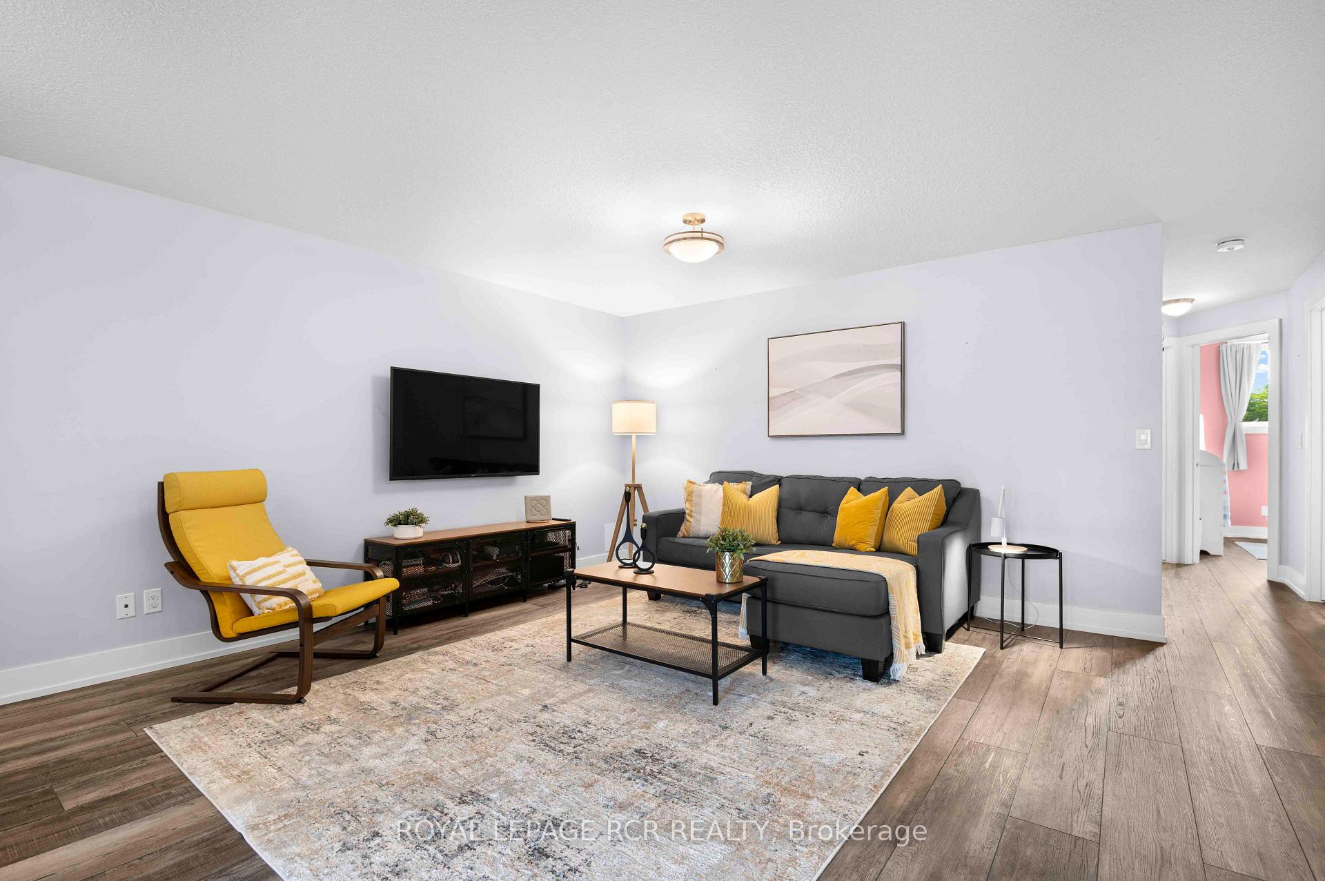 Photo 17 of Unit 102, 17 Centre Street, Orangeville — HOMEH
