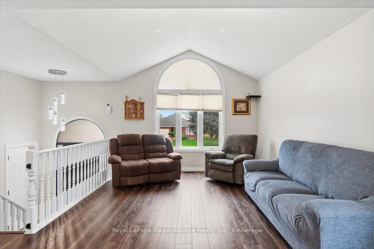 Photo 4 of 15 Sharpe Street, Brant, Paris — HOMEH