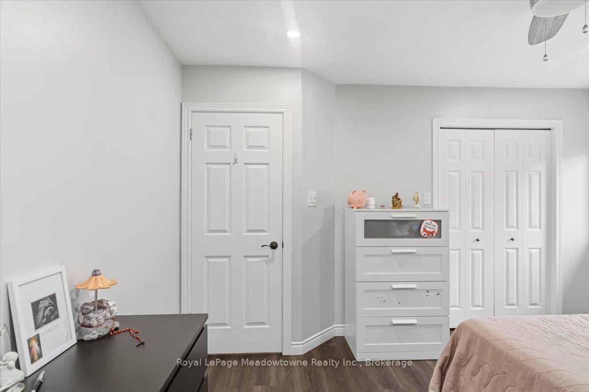 Photo 23 of 15 Sharpe Street, Brant, Paris — HOMEH