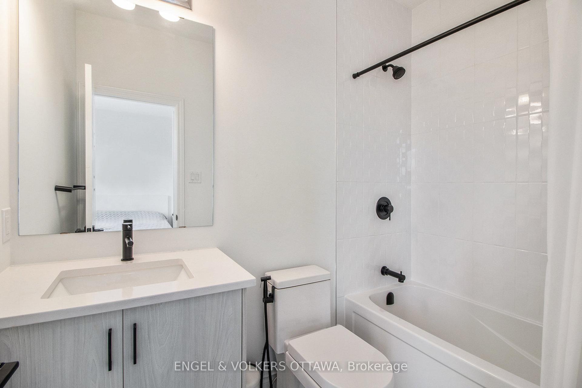 Photo 18 of 1031 Curraglass Walk, Ottawa, Stittsville (North) — HOMEH