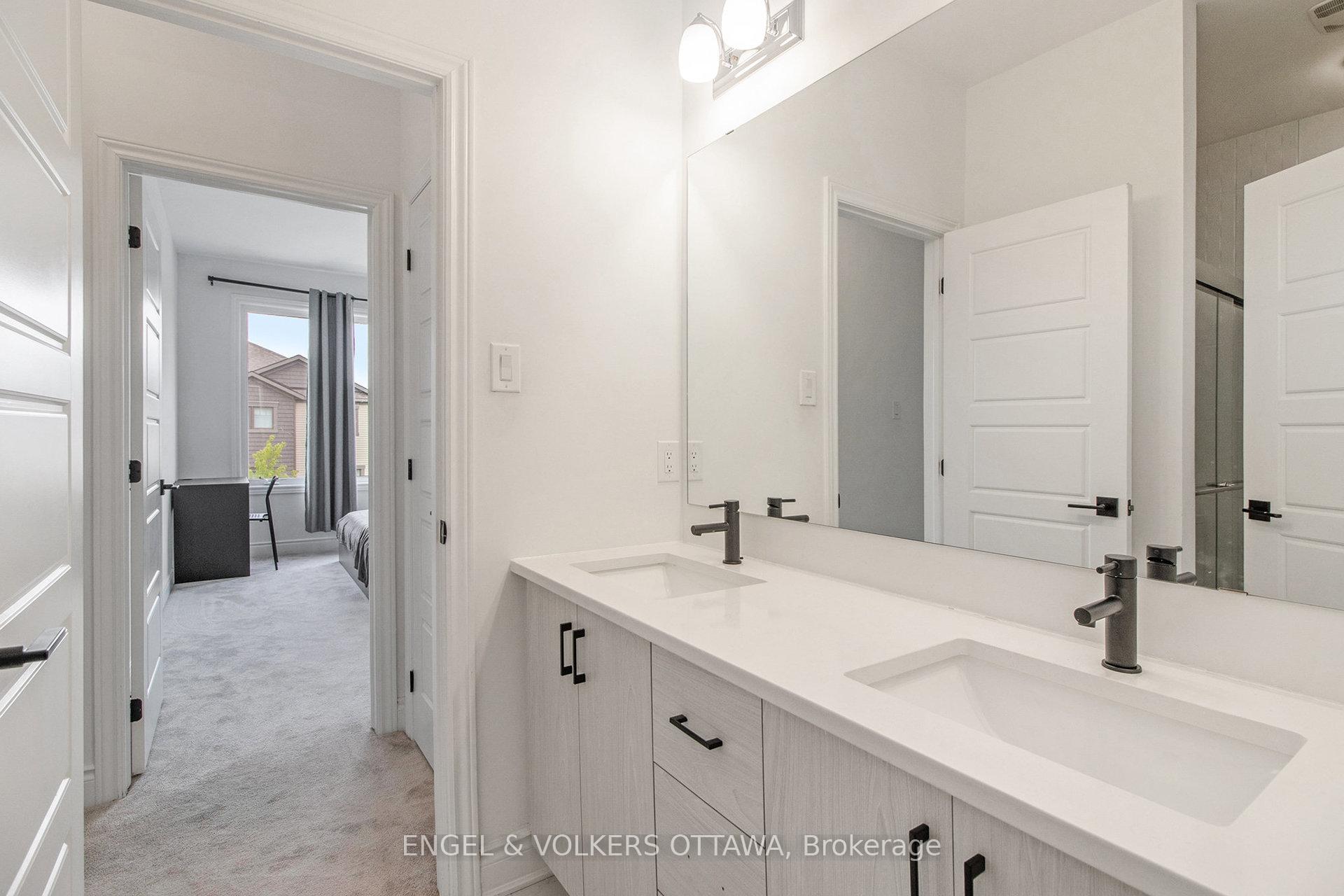 Photo 21 of 1031 Curraglass Walk, Ottawa, Stittsville (North) — HOMEH