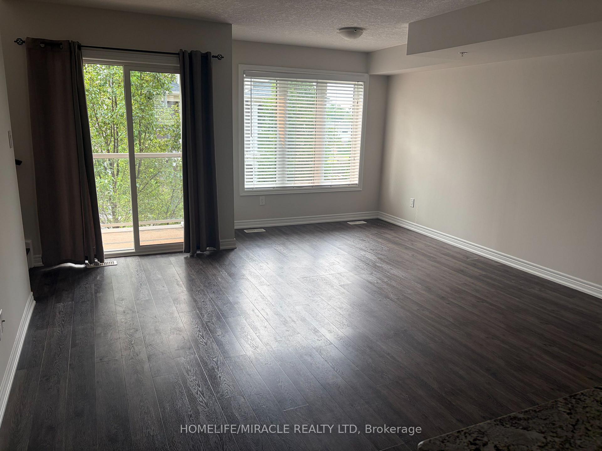 Photo 12 of Unit 7, 50 Scarlett Common, St. Catharines, Secord Woods — HOMEH