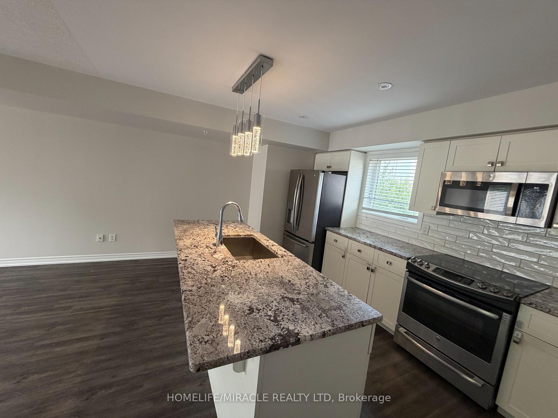 Photo 16 of Unit 7, 50 Scarlett Common, St. Catharines, Secord Woods — HOMEH