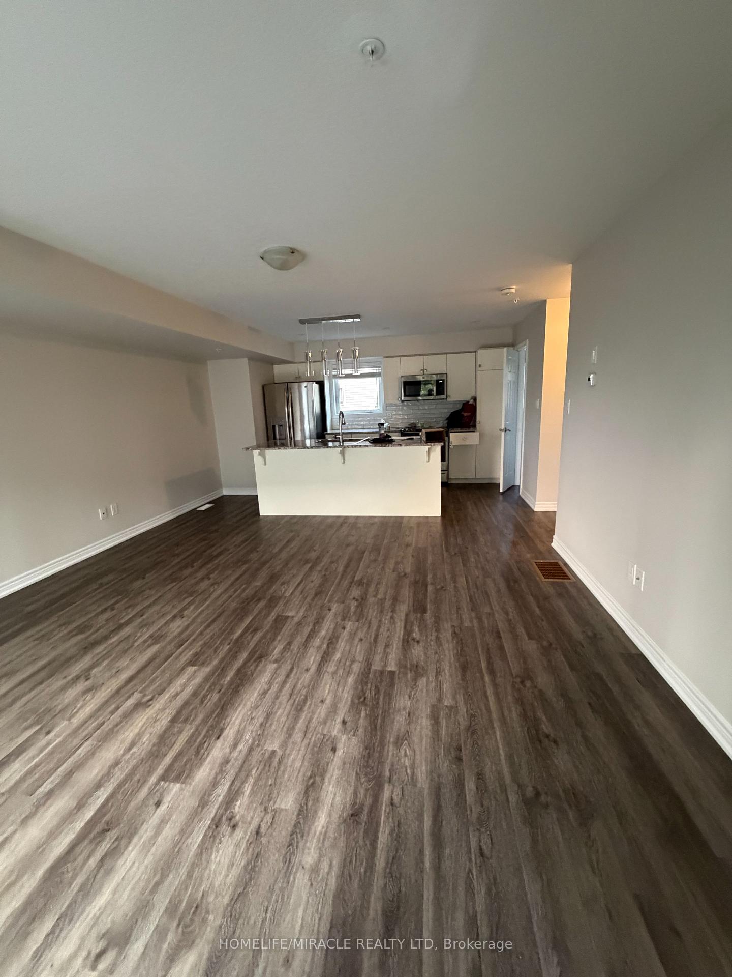 Photo 20 of Unit 7, 50 Scarlett Common, St. Catharines, Secord Woods — HOMEH