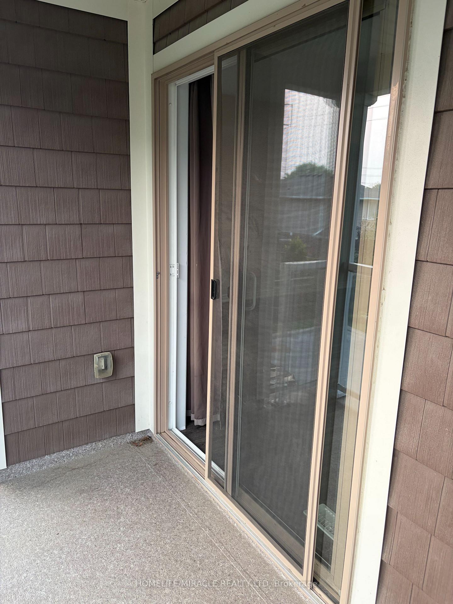 Photo 23 of Unit 7, 50 Scarlett Common, St. Catharines, Secord Woods — HOMEH