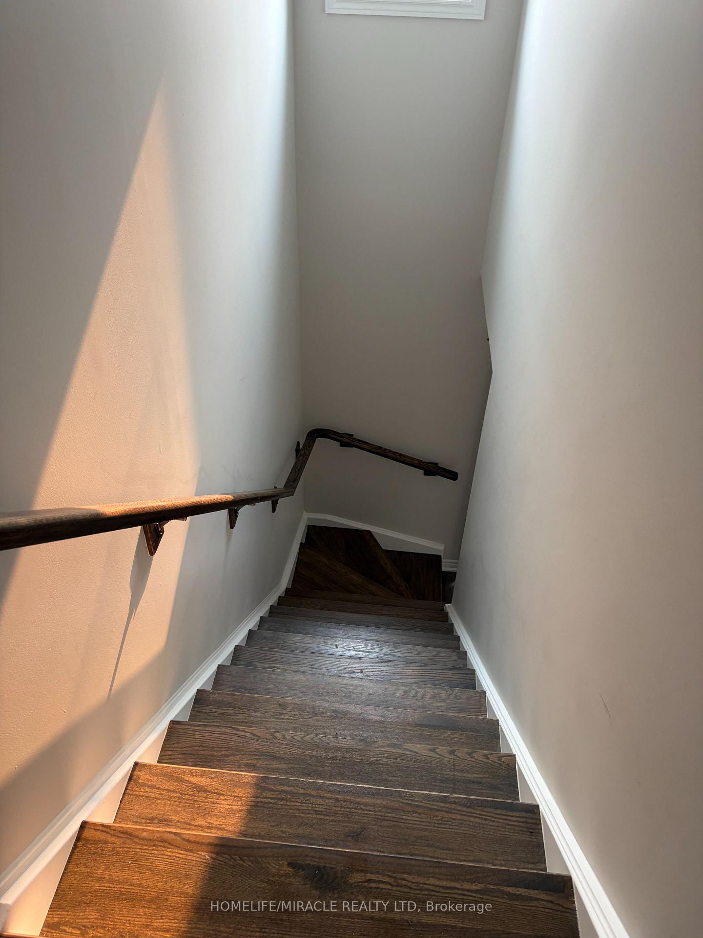 Photo 27 of Unit 7, 50 Scarlett Common, St. Catharines, Secord Woods — HOMEH