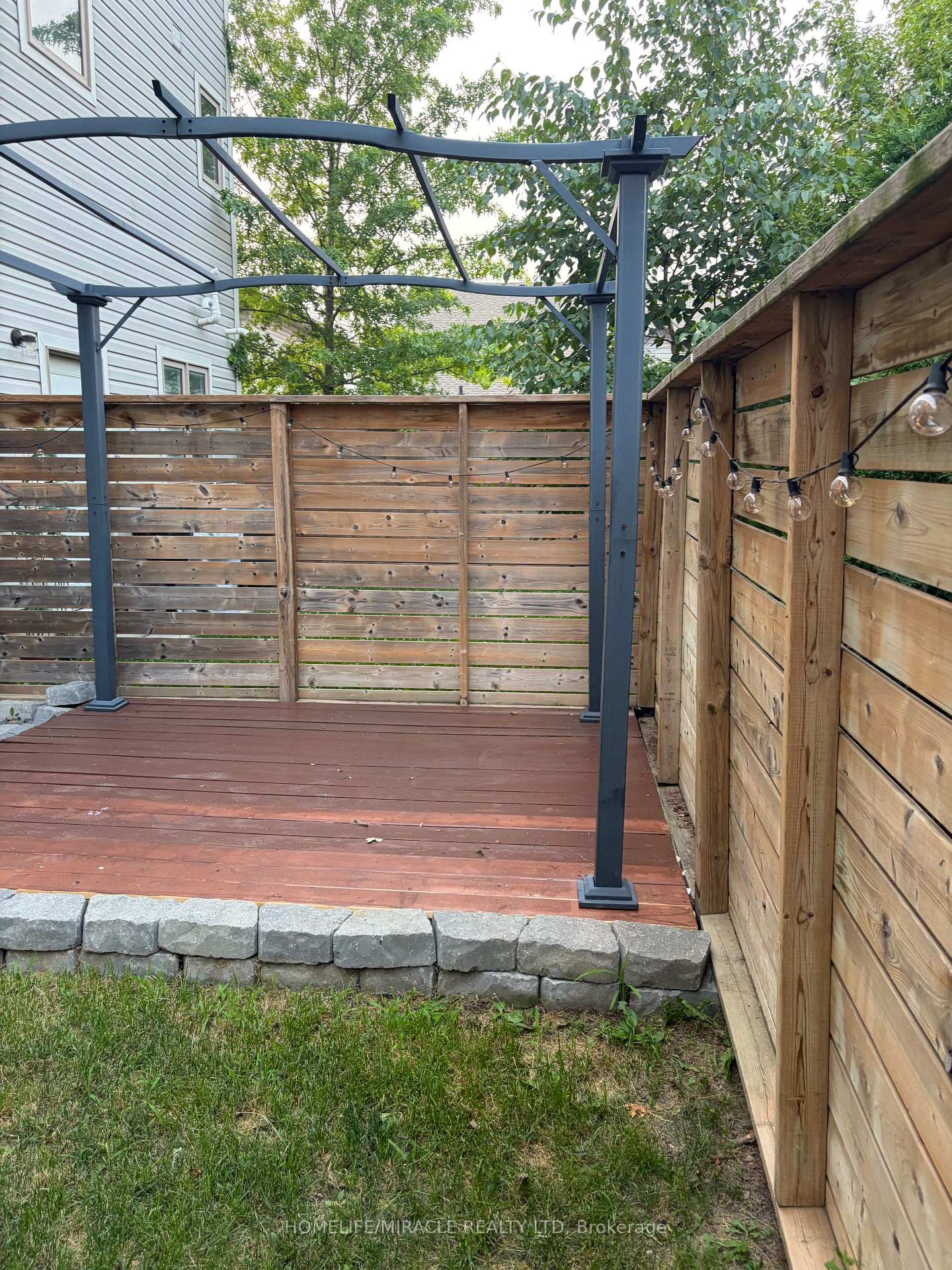Photo 46 of Unit 7, 50 Scarlett Common, St. Catharines, Secord Woods — HOMEH