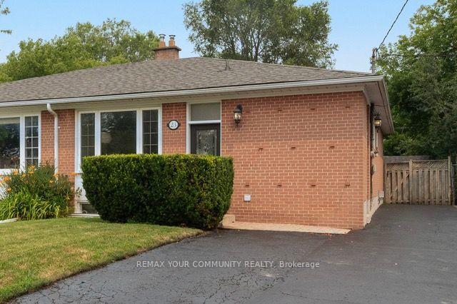 Photo 2 of 23 Richardson Drive, Aurora, Aurora Highlands — HOMEH