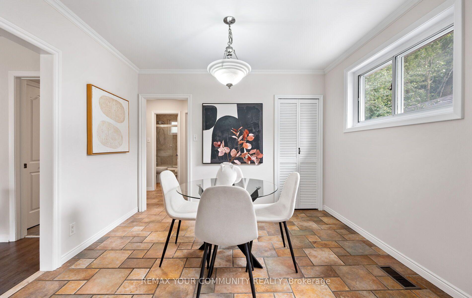 Photo 14 of 23 Richardson Drive, Aurora, Aurora Highlands — HOMEH