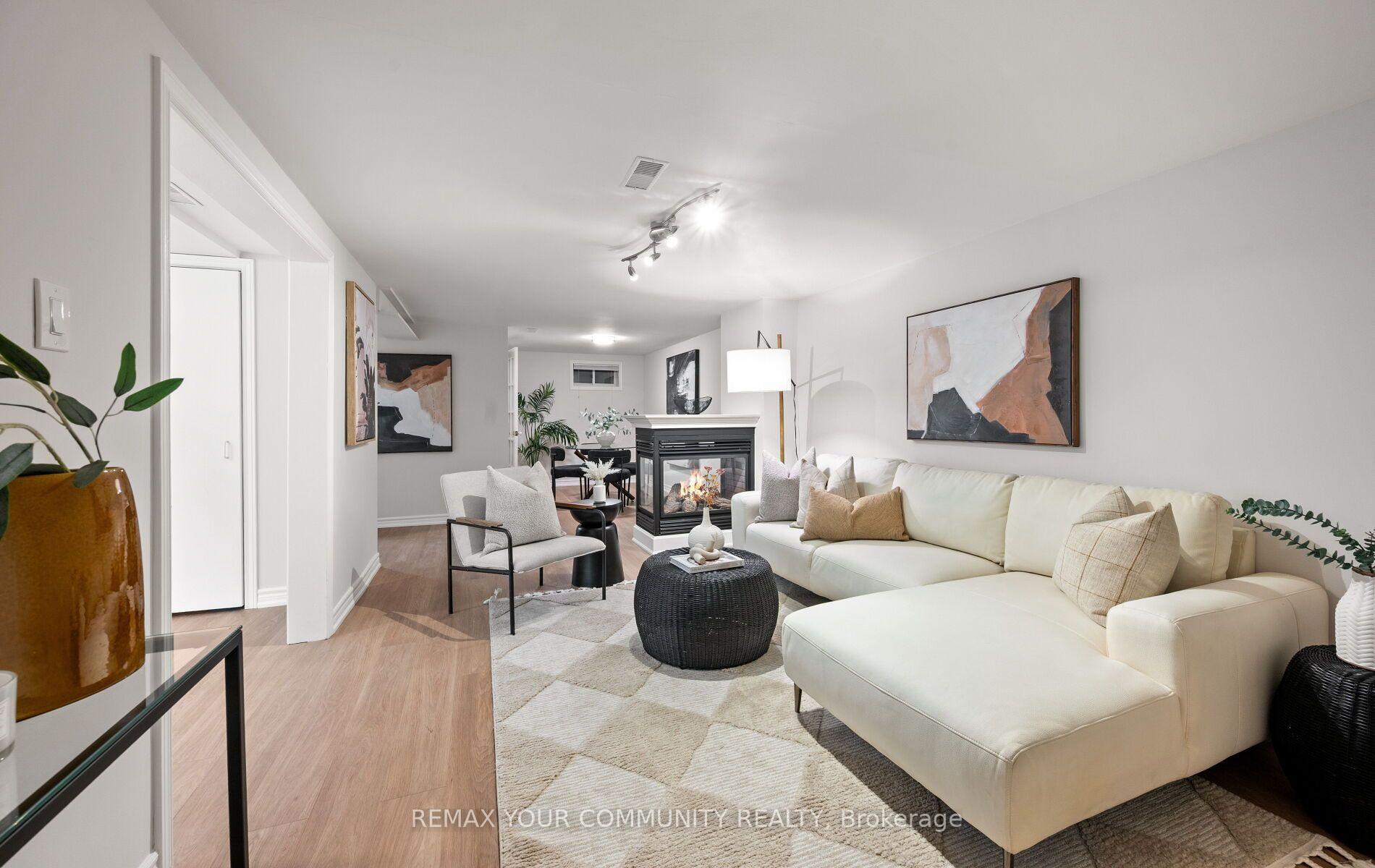 Photo 23 of 23 Richardson Drive, Aurora, Aurora Highlands — HOMEH