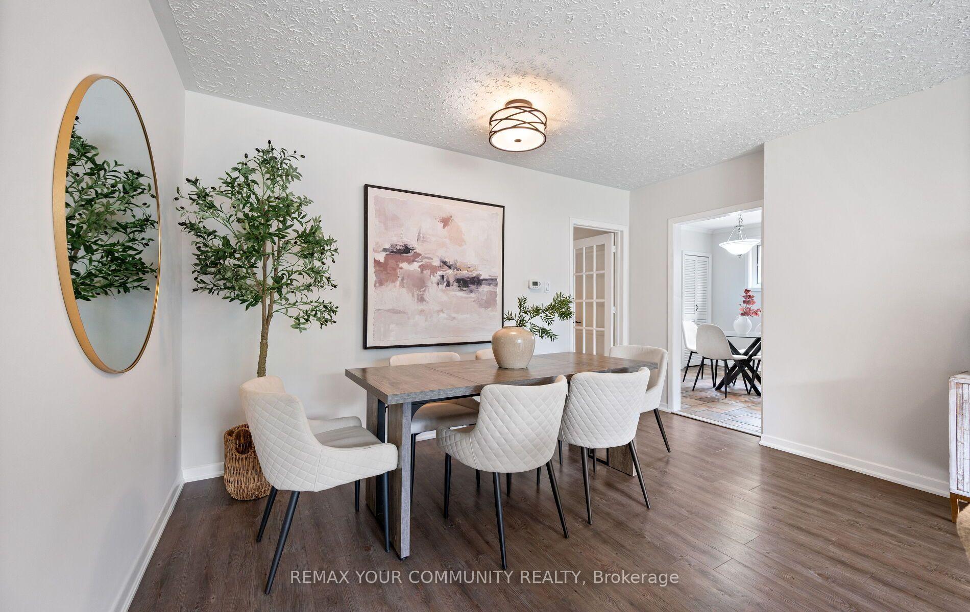 Photo 9 of 23 Richardson Drive, Aurora, Aurora Highlands — HOMEH