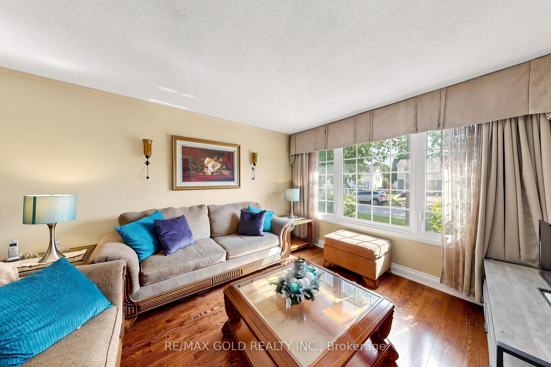 Photo 5 of 76 Charters Road, Brampton, Madoc — HOMEH