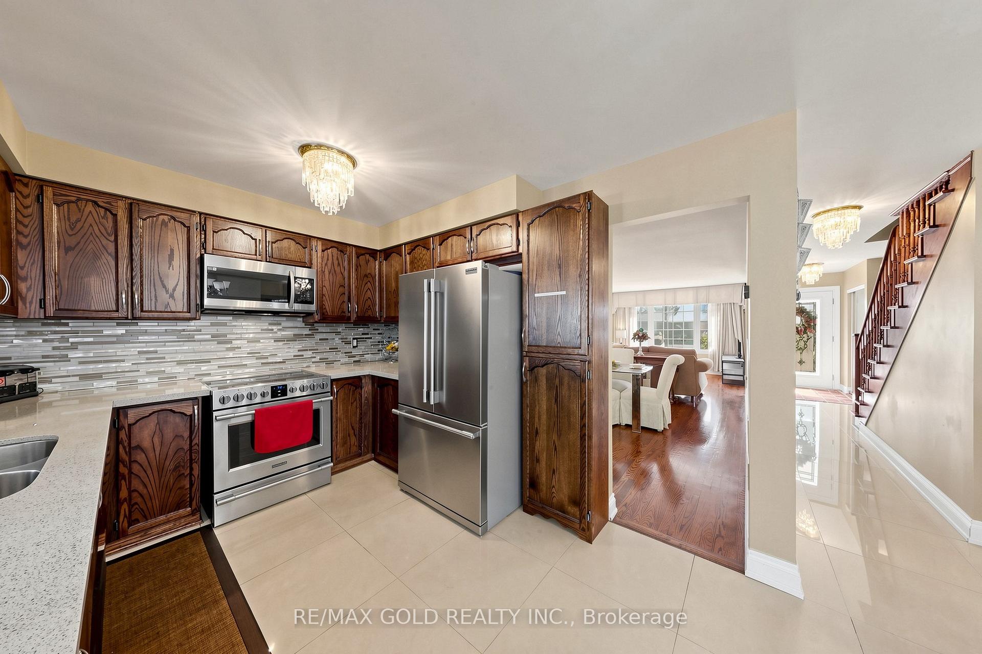 Photo 11 of 76 Charters Road, Brampton, Madoc — HOMEH