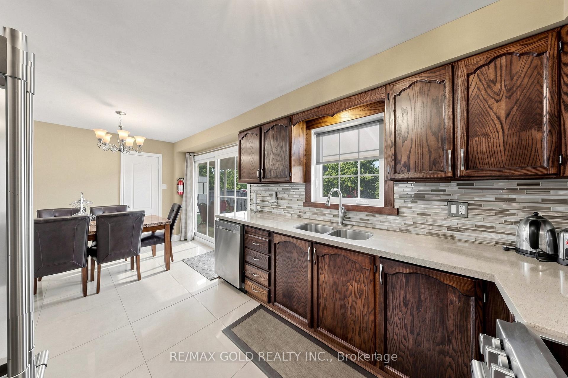 Photo 14 of 76 Charters Road, Brampton, Madoc — HOMEH