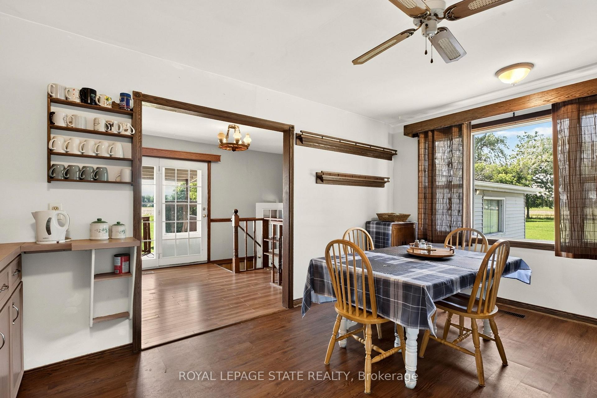 Photo 6 of 958 Highland Road E, Hamilton, Rural Stoney Creek — HOMEH
