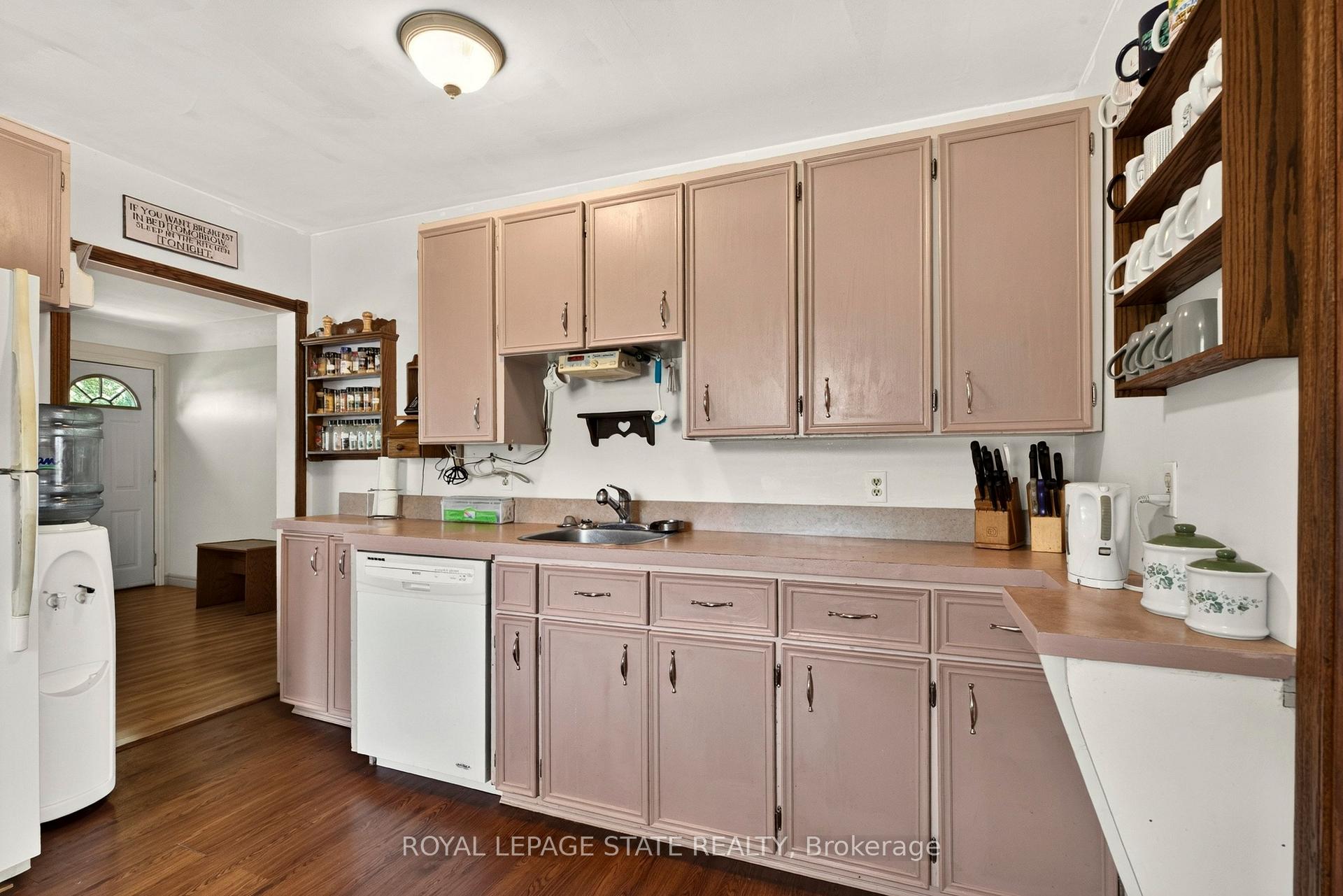 Photo 9 of 958 Highland Road E, Hamilton, Rural Stoney Creek — HOMEH