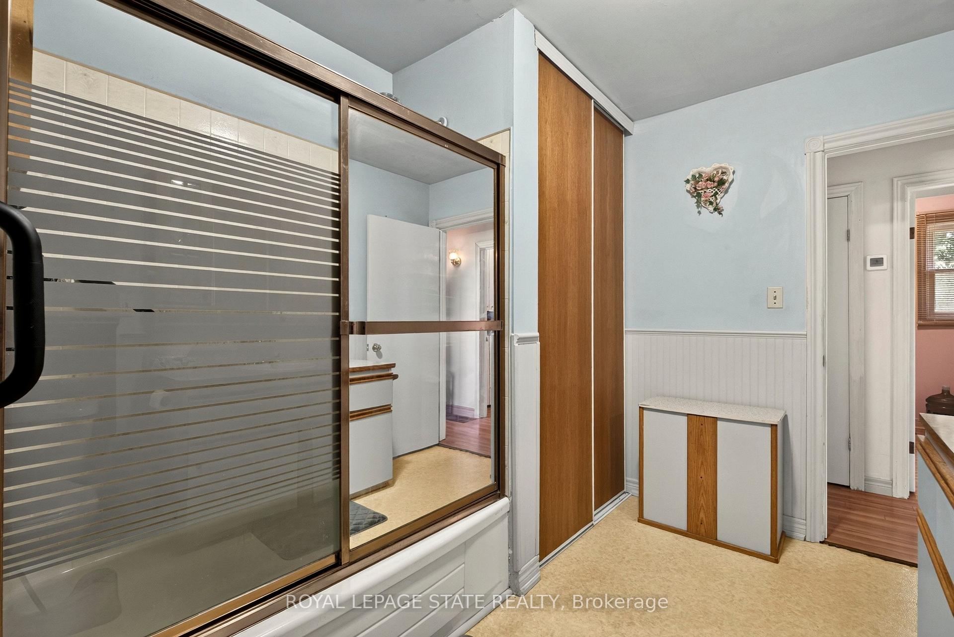 Photo 14 of 958 Highland Road E, Hamilton, Rural Stoney Creek — HOMEH