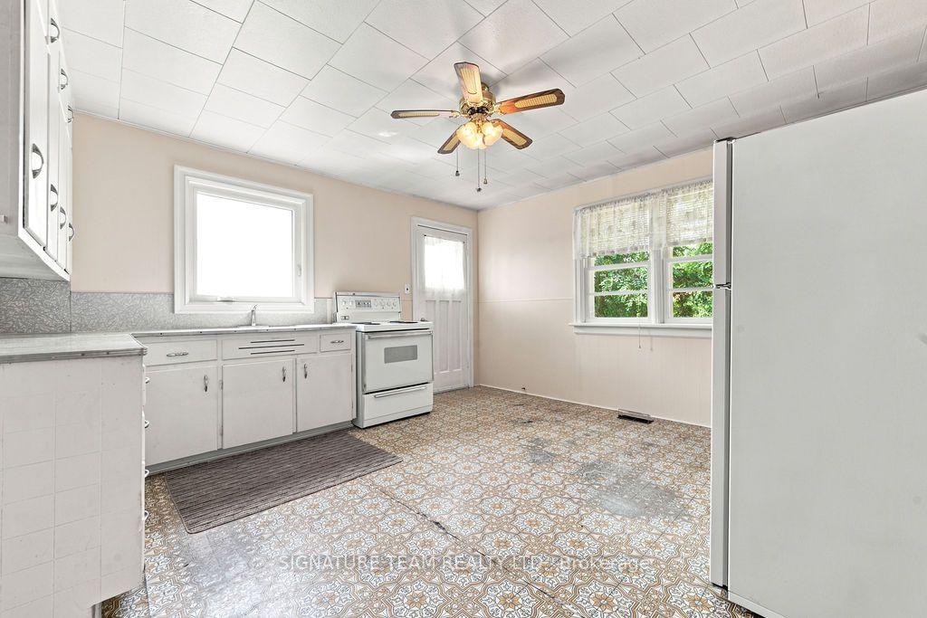 Photo 5 of 227 Bonnechere Street E, Bonnechere Valley, Eganville/Bonnechere Twp — HOMEH