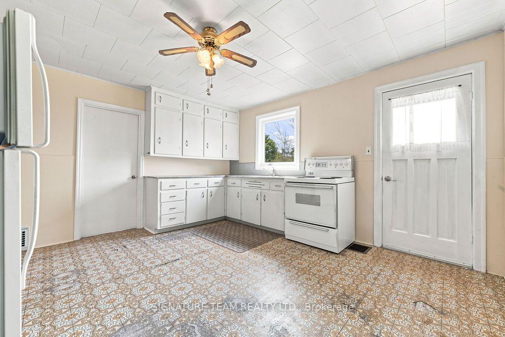 Photo 6 of 227 Bonnechere Street E, Bonnechere Valley, Eganville/Bonnechere Twp — HOMEH