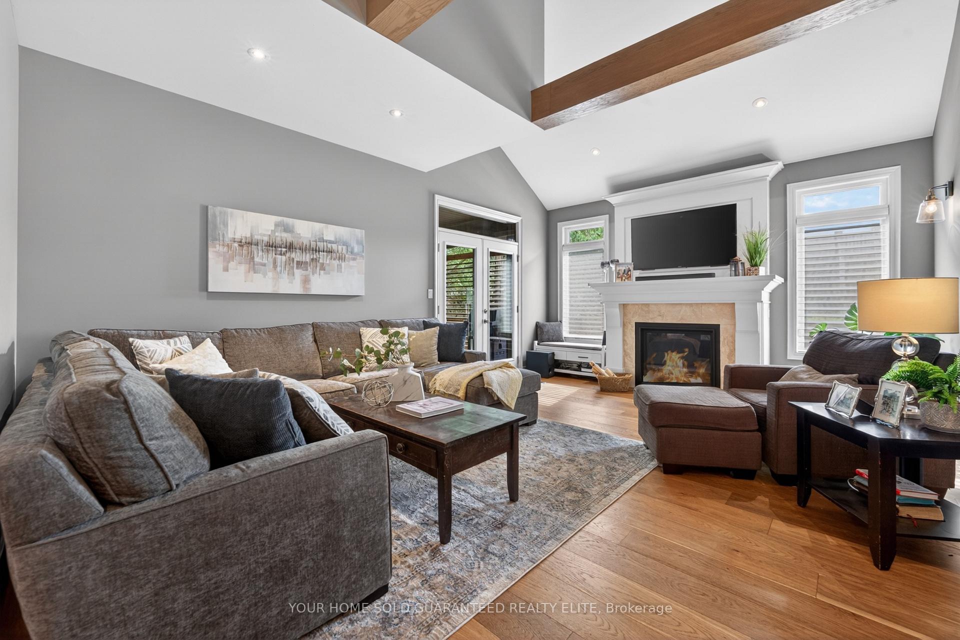 Photo 4 of 116 Livingston Avenue, Grimsby, Grimsby West — HOMEH